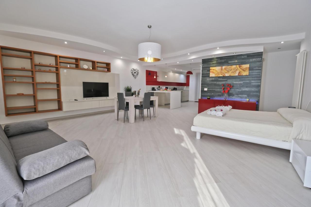 Modern House - 5 Stelle - Posto Auto Privato Brindisi Exterior photo
