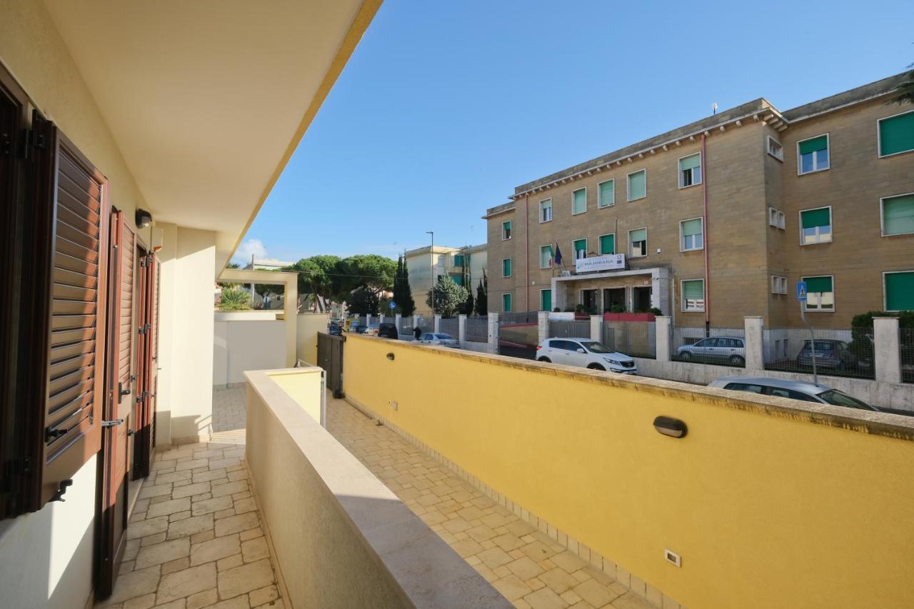 Modern House - 5 Stelle - Posto Auto Privato Brindisi Exterior photo